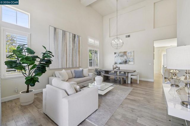 1103 Andrew Ln, Walnut Creek, CA 94597