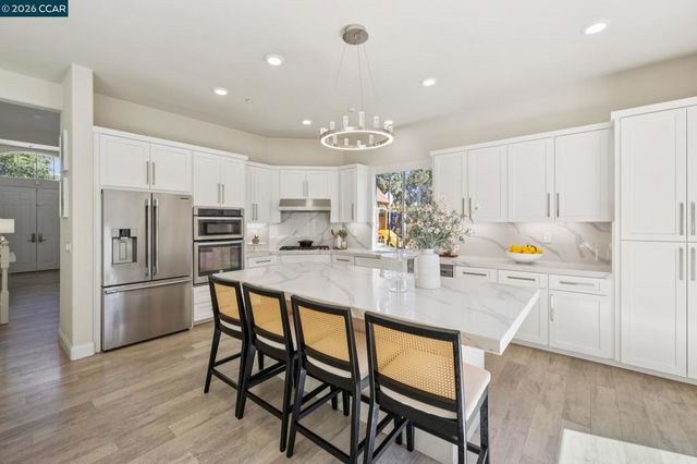1103 Andrew Ln, Walnut Creek, CA 94597