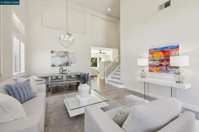 1103 Andrew Ln, Walnut Creek, CA 94597