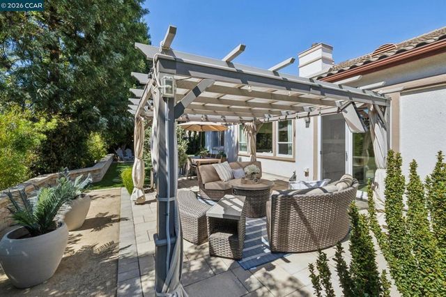 1103 Andrew Ln, Walnut Creek, CA 94597