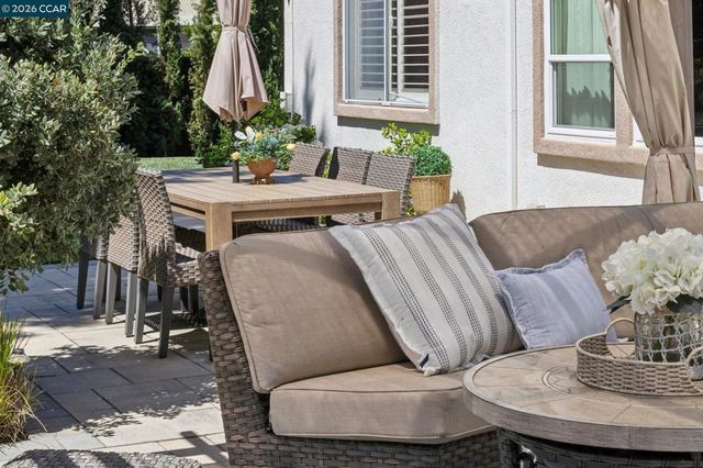1103 Andrew Ln, Walnut Creek, CA 94597