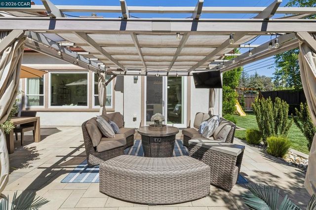 1103 Andrew Ln, Walnut Creek, CA 94597