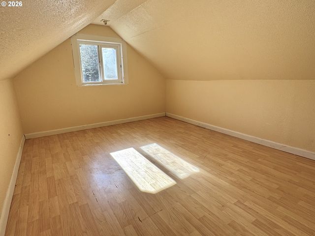 769 Deans Creek Rd, Reedsport, OR 97467