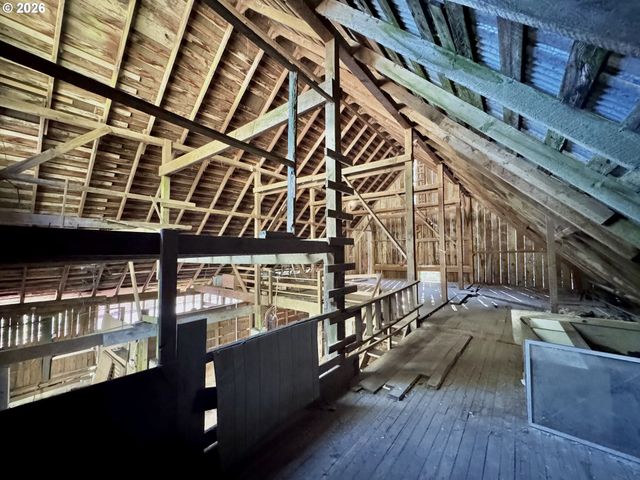 769 Deans Creek Rd, Reedsport, OR 97467