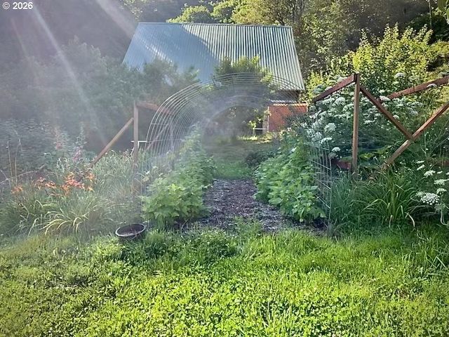 769 Deans Creek Rd, Reedsport, OR 97467