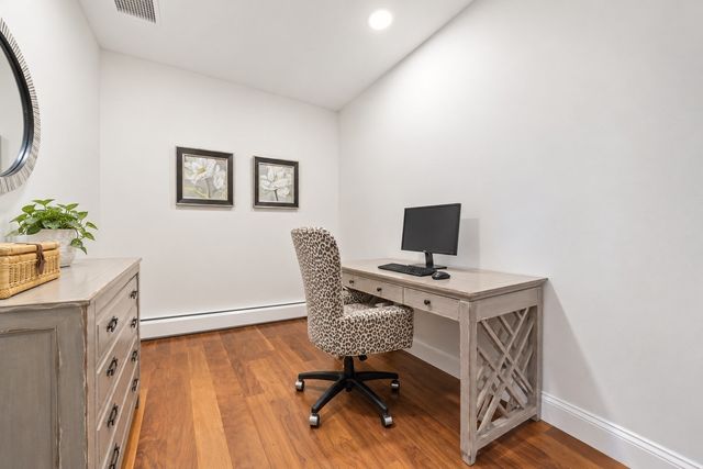 1 Revolution Way 204, Canton, MA 02021
