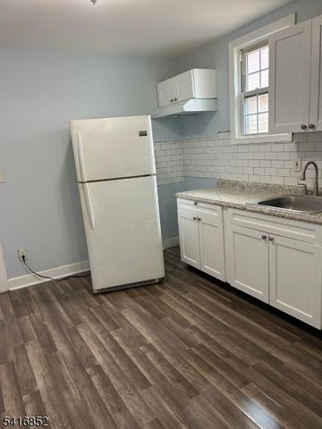 80 Westfield Ave, Elizabeth City, NJ 07208