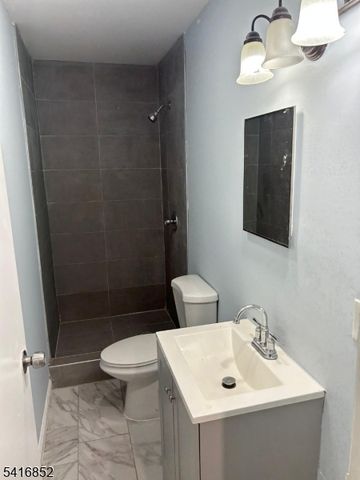 80 Westfield Ave, Elizabeth City, NJ 07208