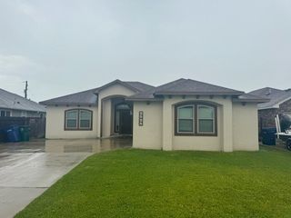 2525 Luzius Dr, Corpus Christi, TX 78418