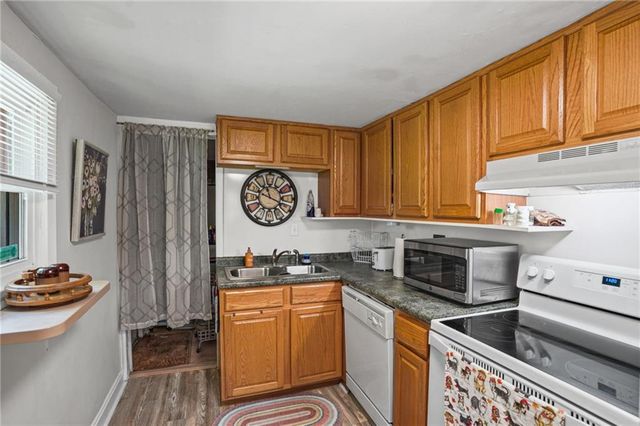 410 NE 75th Terrace, Kansas City, MO 64118