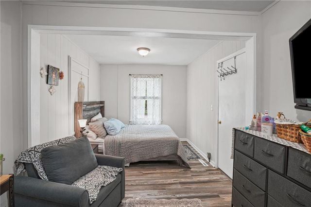 410 NE 75th Terrace, Kansas City, MO 64118