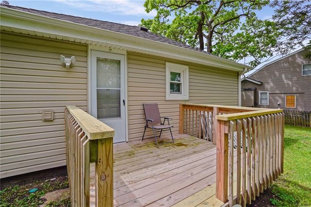 410 NE 75th Terrace, Kansas City, MO 64118