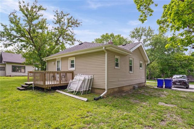 410 NE 75th Terrace, Kansas City, MO 64118