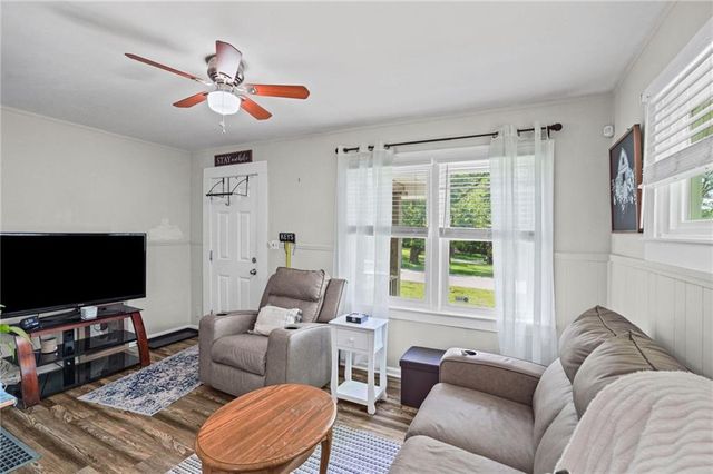 410 NE 75th Terrace, Kansas City, MO 64118