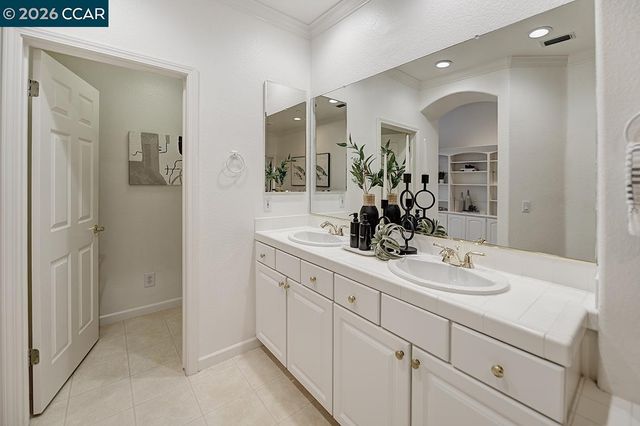 2994 Saklan Indian, Walnut Creek, CA 94595