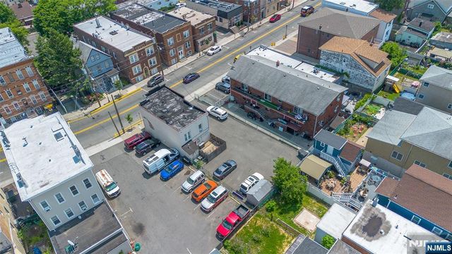 89 Anderson Avenue, Fairview, NJ 07022