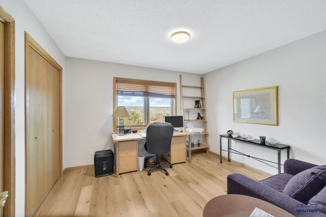 2630 SUNSET VISTA RD, Rapid City, SD 57702