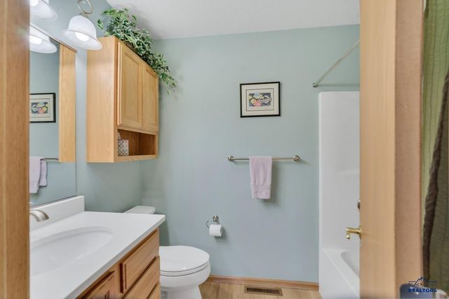 2630 SUNSET VISTA RD, Rapid City, SD 57702