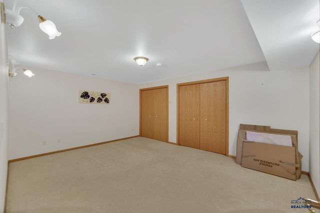 2630 SUNSET VISTA RD, Rapid City, SD 57702