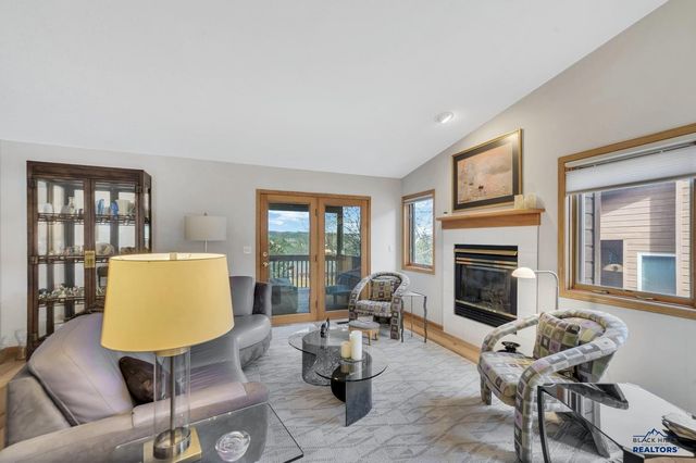 2630 SUNSET VISTA RD, Rapid City, SD 57702