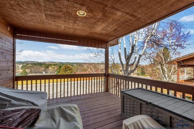 2630 SUNSET VISTA RD, Rapid City, SD 57702