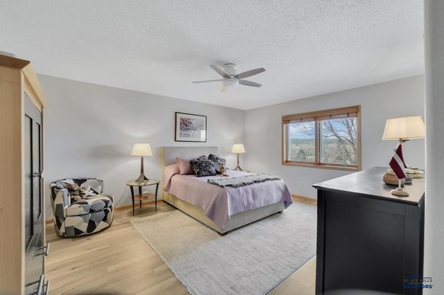 2630 SUNSET VISTA RD, Rapid City, SD 57702