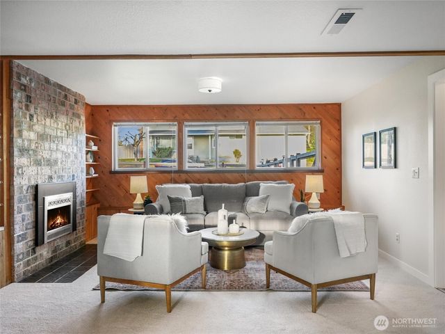 349 Anacortes Avenue SE, Renton, WA 98059