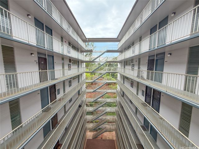 95-020 Waihonu Street C804, Mililani, HI 96789