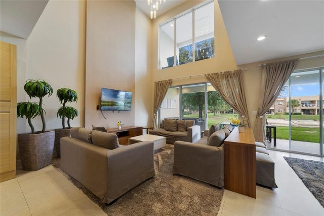 3169 PANTANAL LANE, Kissimmee, FL 34747