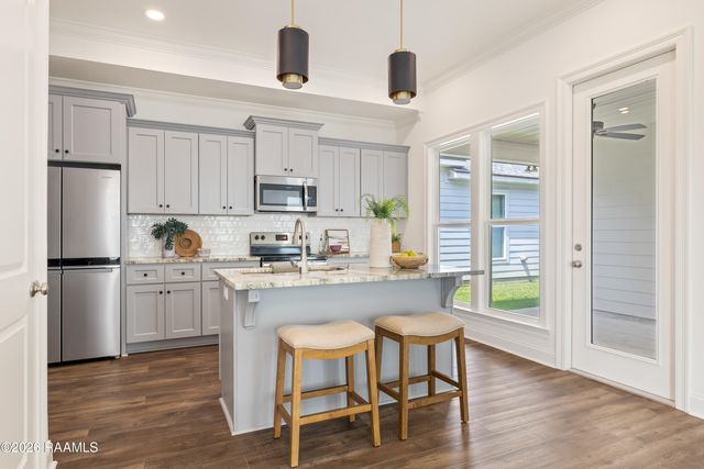 213 Alpine Drive, Lafayette, LA 70506