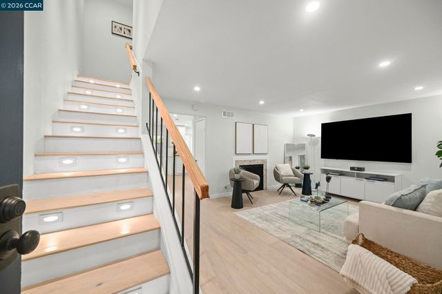 476 Sycamore Cir, Danville, CA 94526