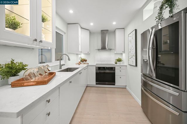 476 Sycamore Cir, Danville, CA 94526
