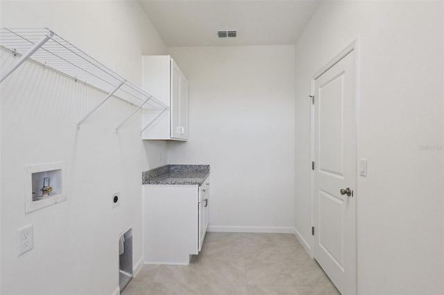 3704 WATERCLIFF CIRCLE, Grand Island, FL 32735