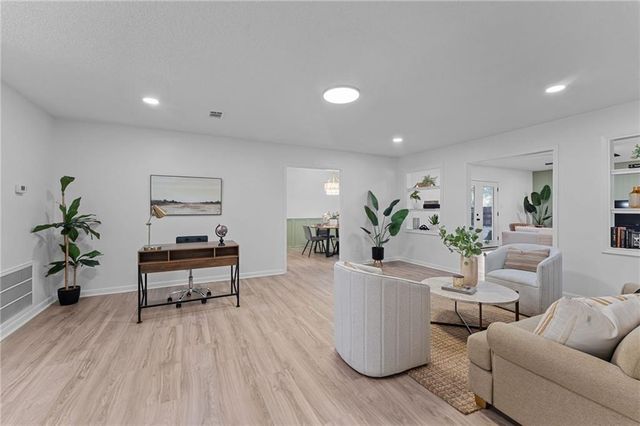 2 Lemans N Drive, Satsuma, AL 36572