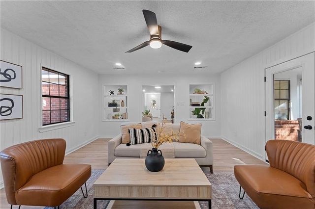 2 Lemans N Drive, Satsuma, AL 36572