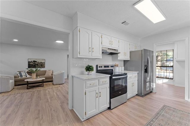 2 Lemans N Drive, Satsuma, AL 36572