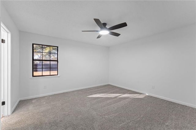 2 Lemans N Drive, Satsuma, AL 36572