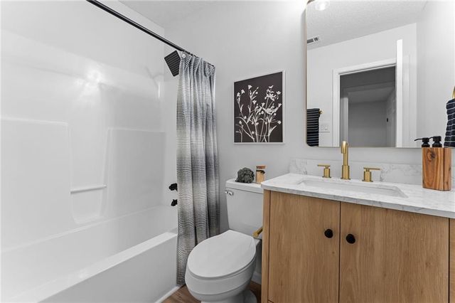 2 Lemans N Drive, Satsuma, AL 36572