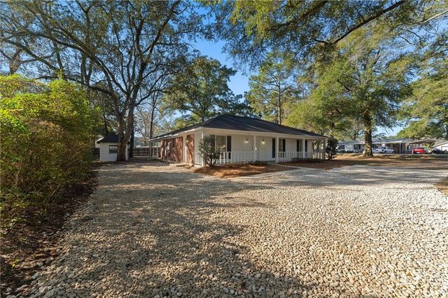 2 Lemans N Drive, Satsuma, AL 36572