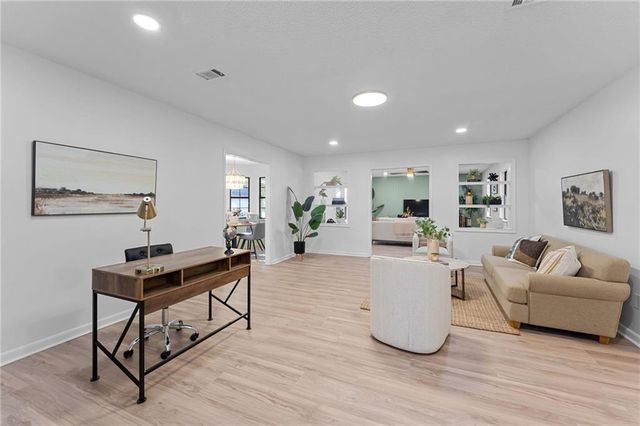 2 Lemans N Drive, Satsuma, AL 36572