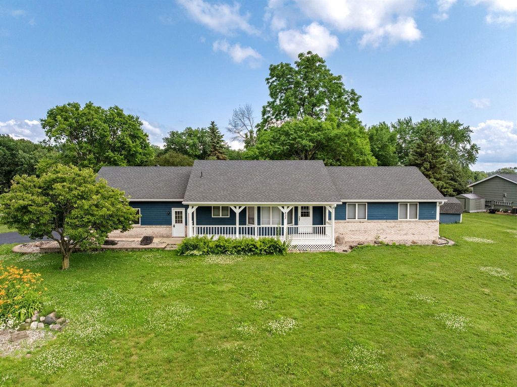 833 Tyrol Lane, Shakopee, MN 55379 — exterior