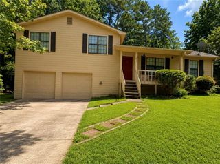 58 Alps Court, Fairburn, GA 30213