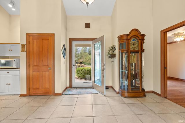 1909 Timberlake Trail, Fort Wayne, IN 46804
