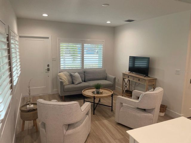 720 E GULF BOULEVARD B, Indian Rocks Beach, FL 33785