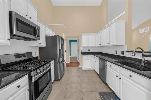 8780 Amberfield Drive, Gainesville, GA 30506