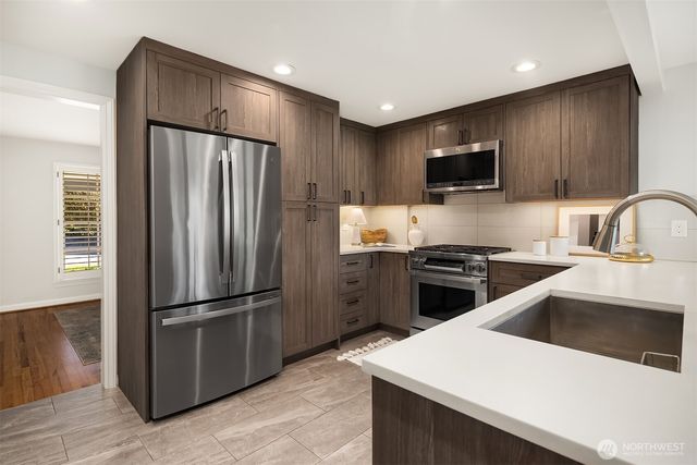 7346 19th Avenue NE, Seattle, WA 98115