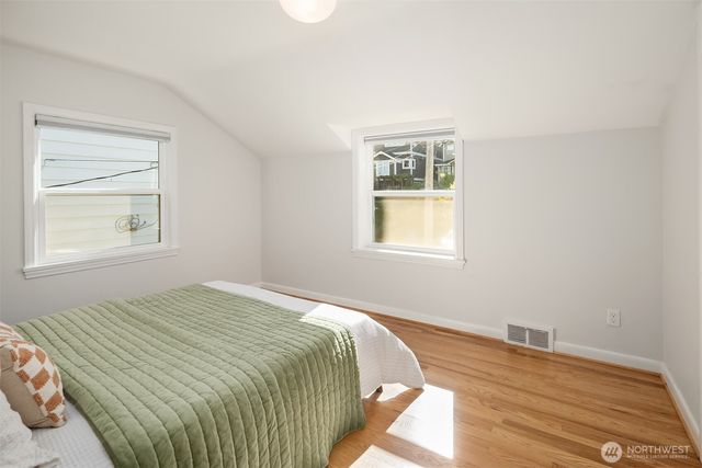 7346 19th Avenue NE, Seattle, WA 98115