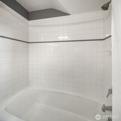 7346 19th Avenue NE, Seattle, WA 98115