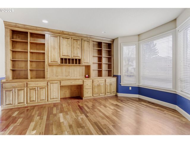 9684 Se SPYGLASS Dr, Happy Valley, OR 97086