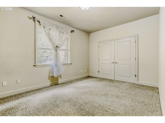 9684 Se SPYGLASS Dr, Happy Valley, OR 97086